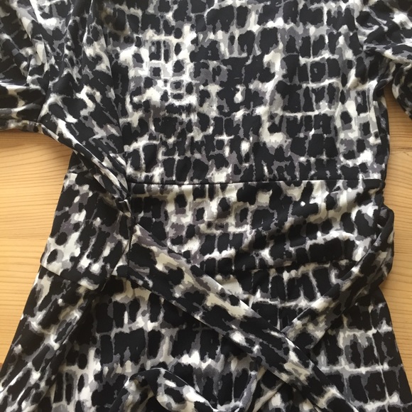 Loft black and white wrap dress  XXSP EUC - Picture 5 of 8